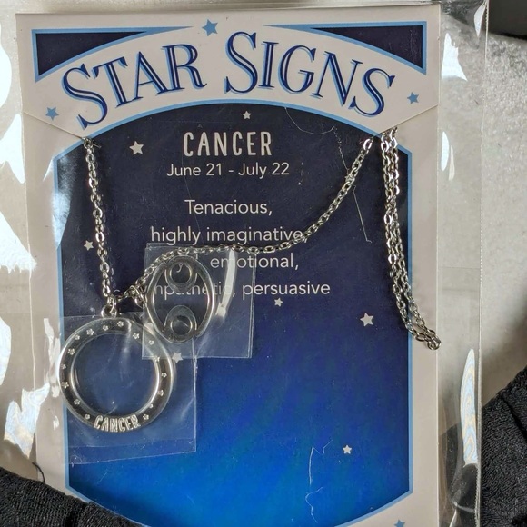 NWT Quotes by Izzy and Oliver Stainless Steel Cancer Pendant Necklace - Picture 2 of 2